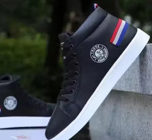 NCC Ebernon Low Premium Sneakers For Men (Black)