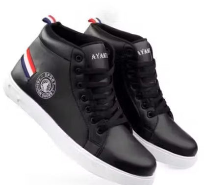 NCC Ebernon Low Premium Sneakers For Men (Black)