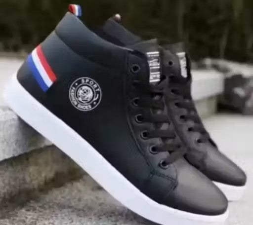 NCC Ebernon Low Premium Sneakers For Men (Black)