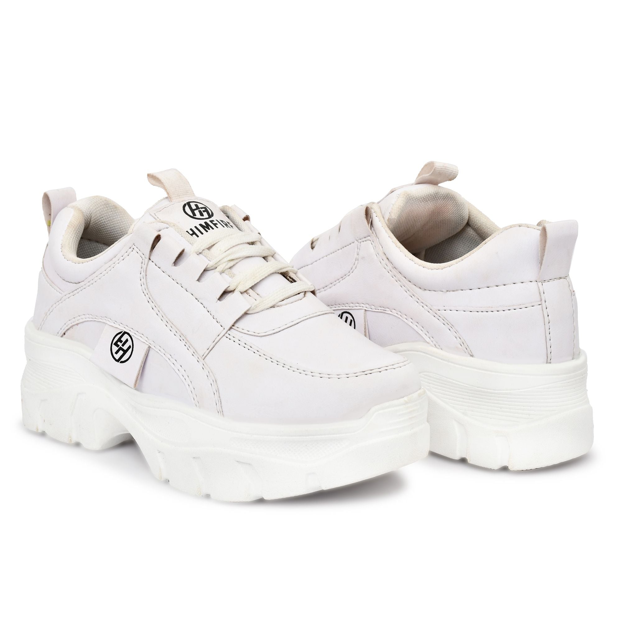 white sneaker for womens