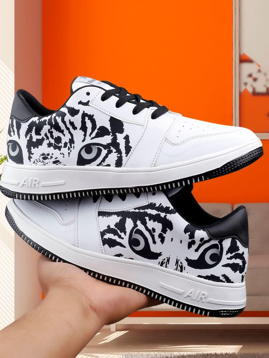 Classy Mens Casual Sneakers